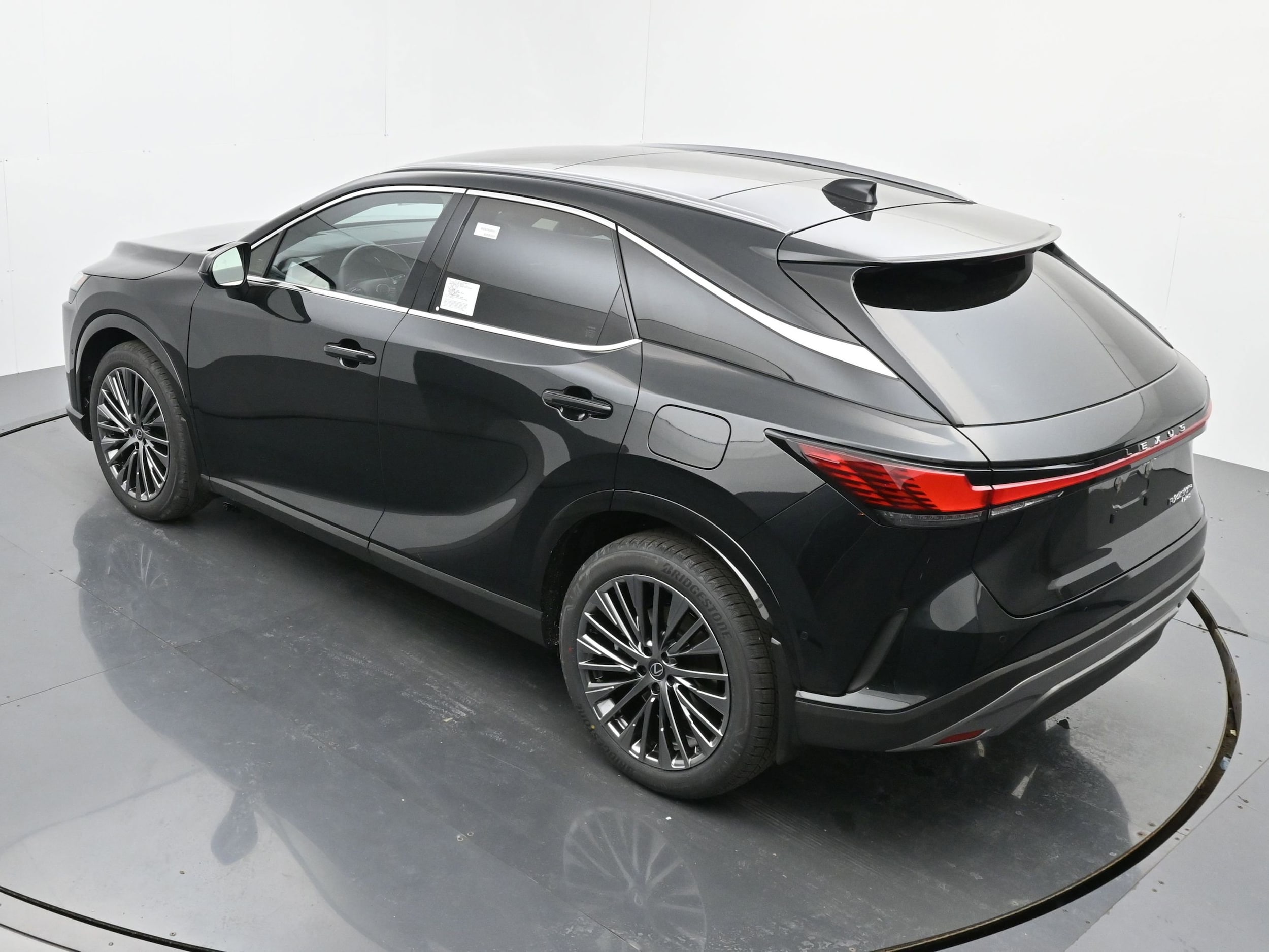 2026 Lexus RX 450h+ Luxury - Photo 25