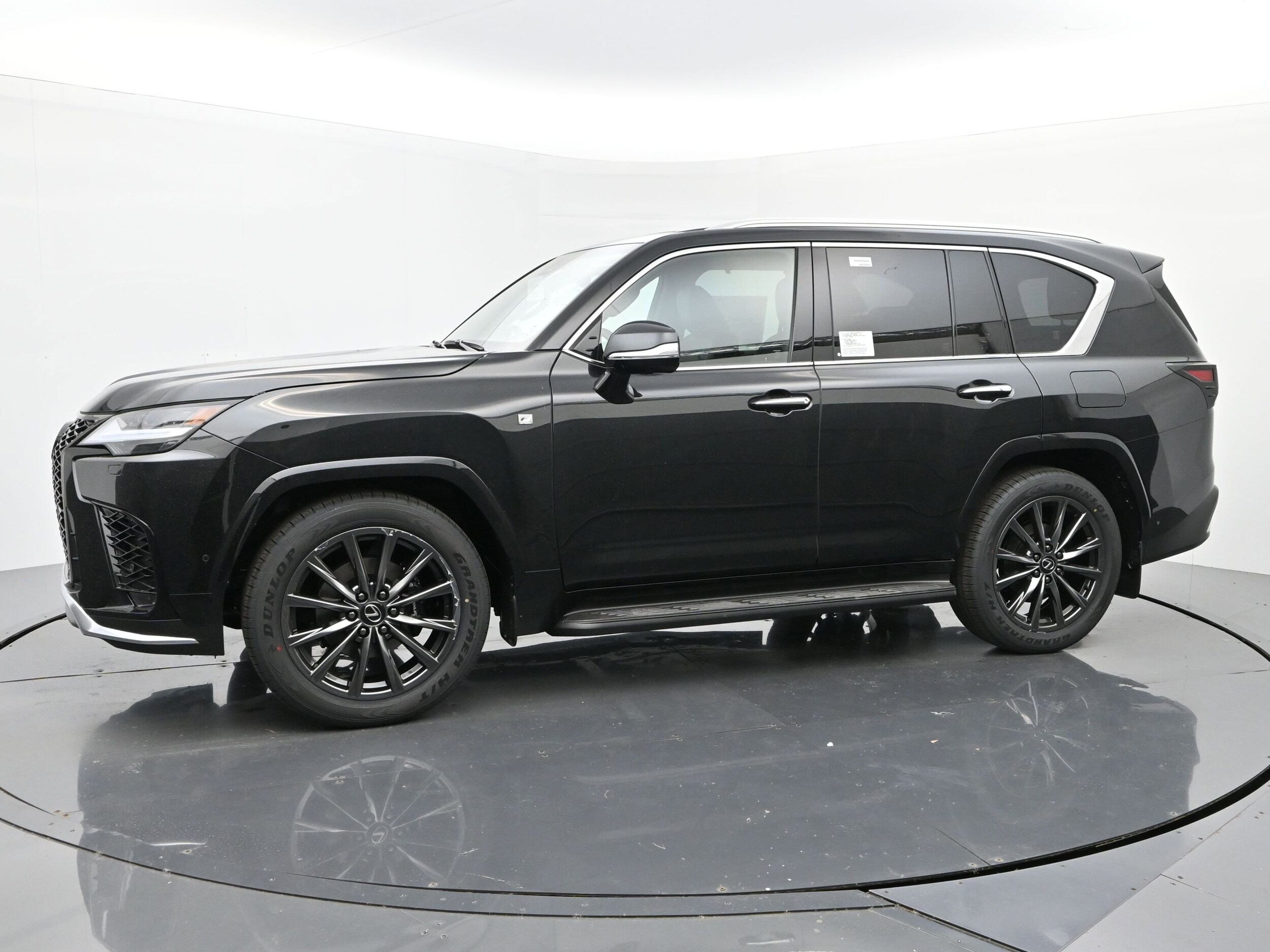 2025 Lexus LX F SPORT Handling photo 2