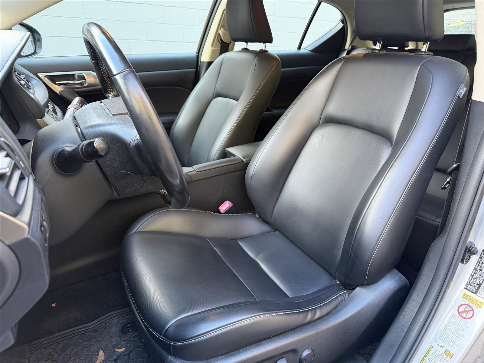 2015 Lexus CT 200h photo 4