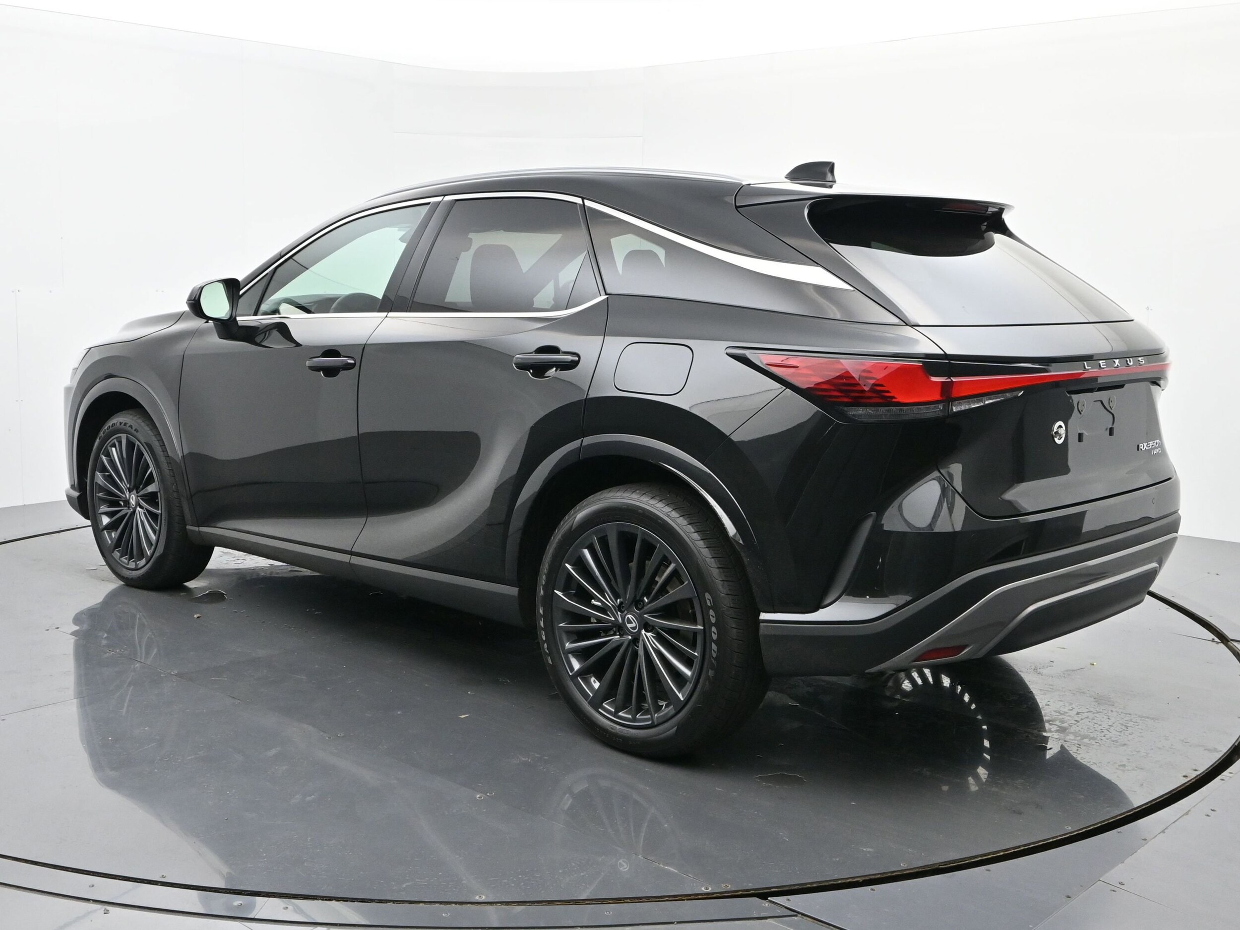 2026 Lexus RX 350h Premium photo 3
