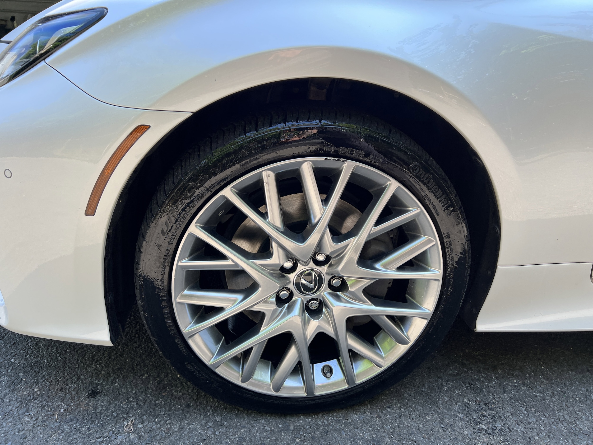 2019 Lexus RC 300 photo 2
