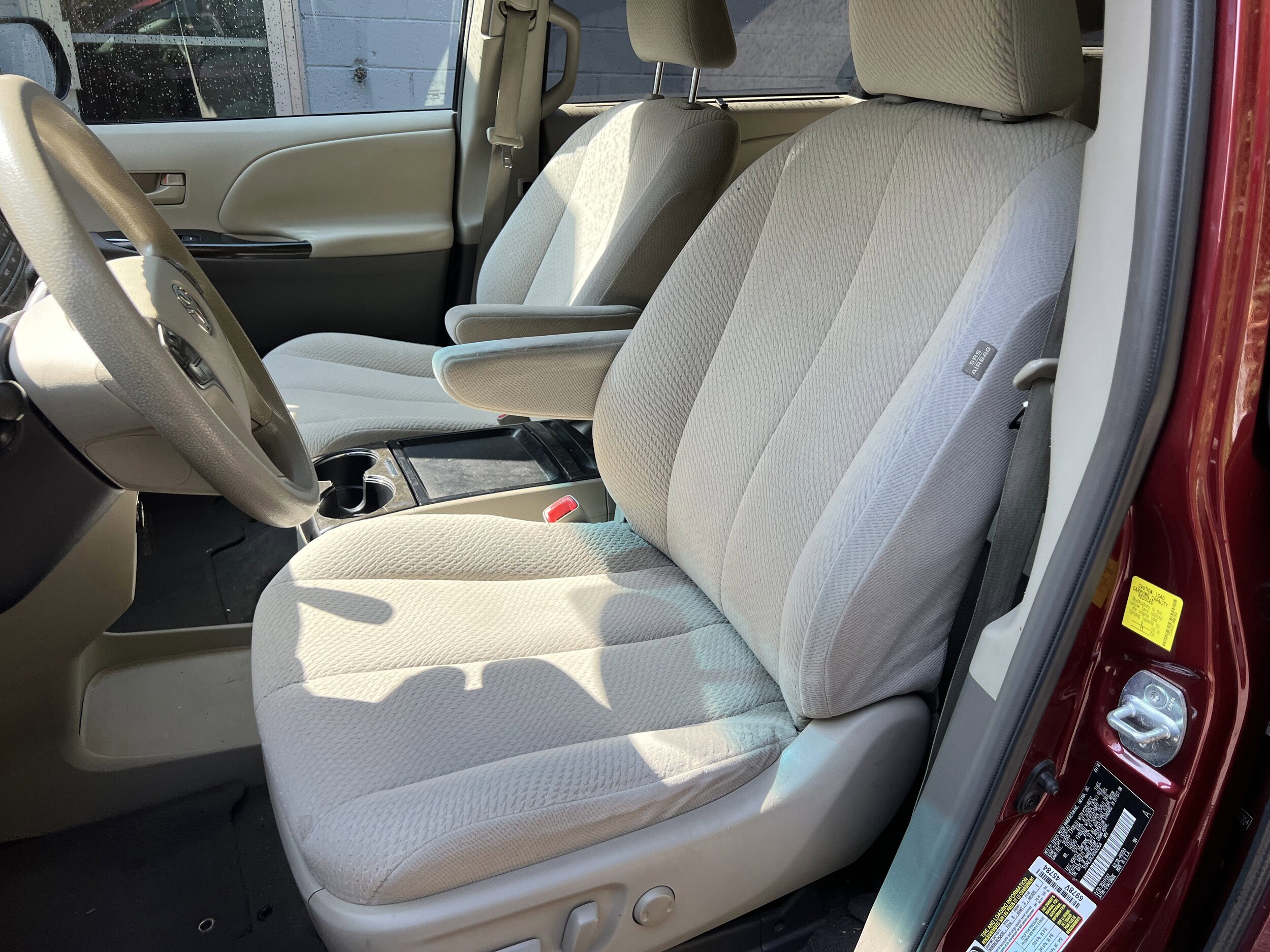 2011 Toyota Sienna Base photo 4