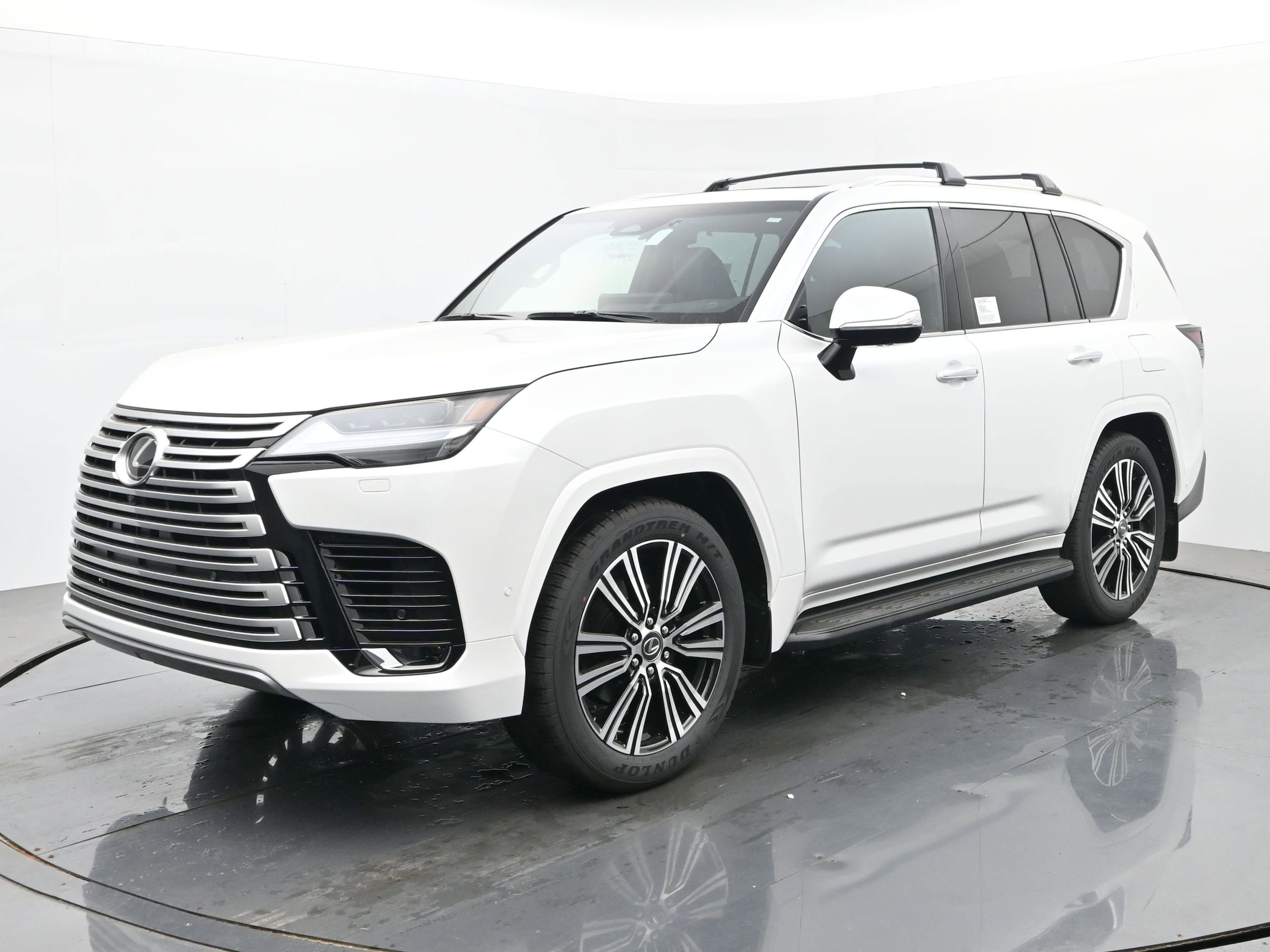 2026 Lexus LX 600 700h Luxury's photo
