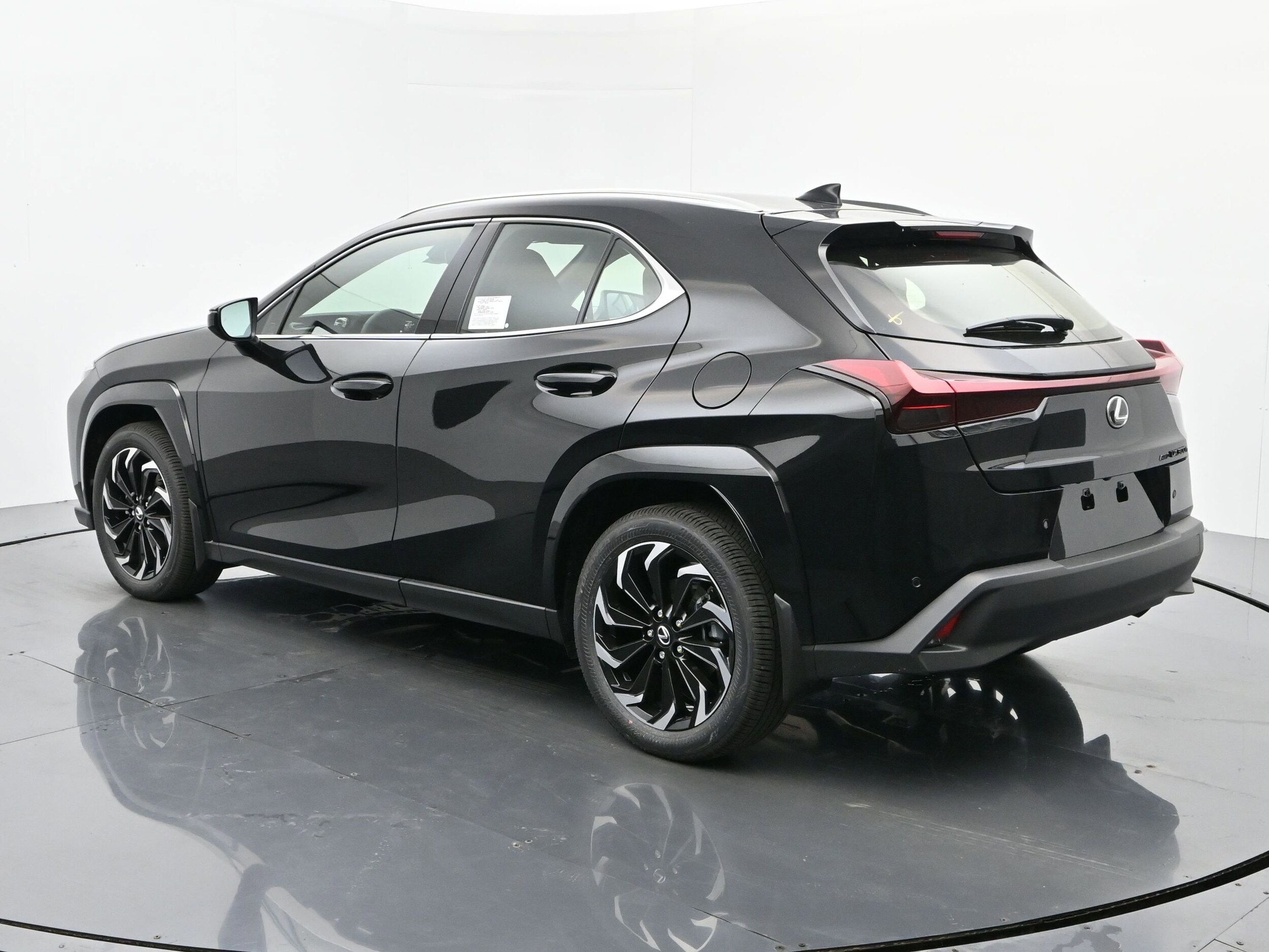 2025 Lexus UX Premium photo 3