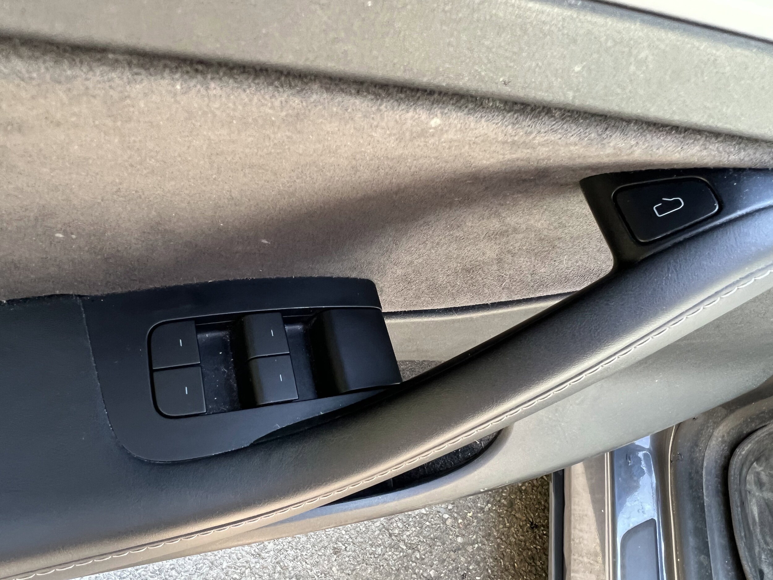 2023 Tesla Model Y Performance photo 3