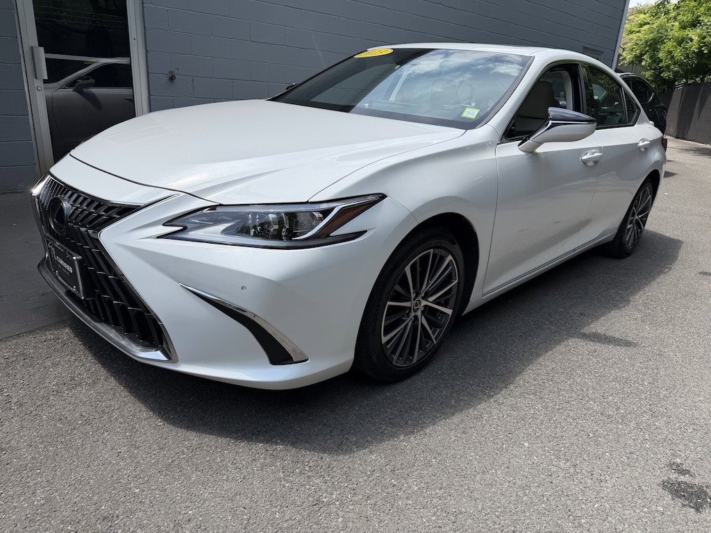 Certified 2023 Lexus ES 250 Sedan