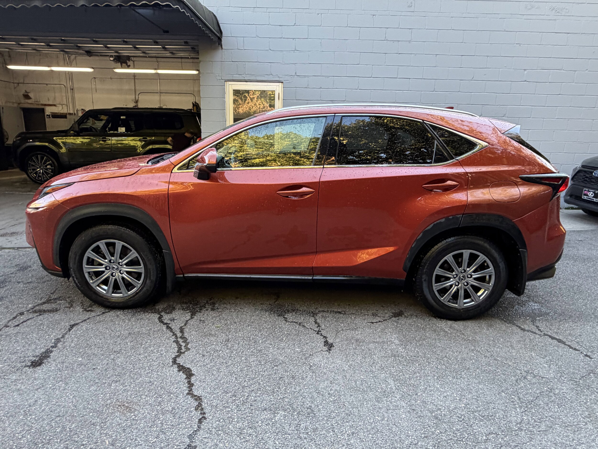 2020 Lexus NX 300 photo 2