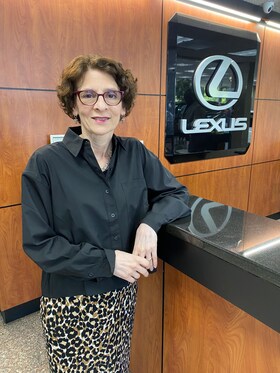 Staff member Pam N. from ID_e51e04ac96b2