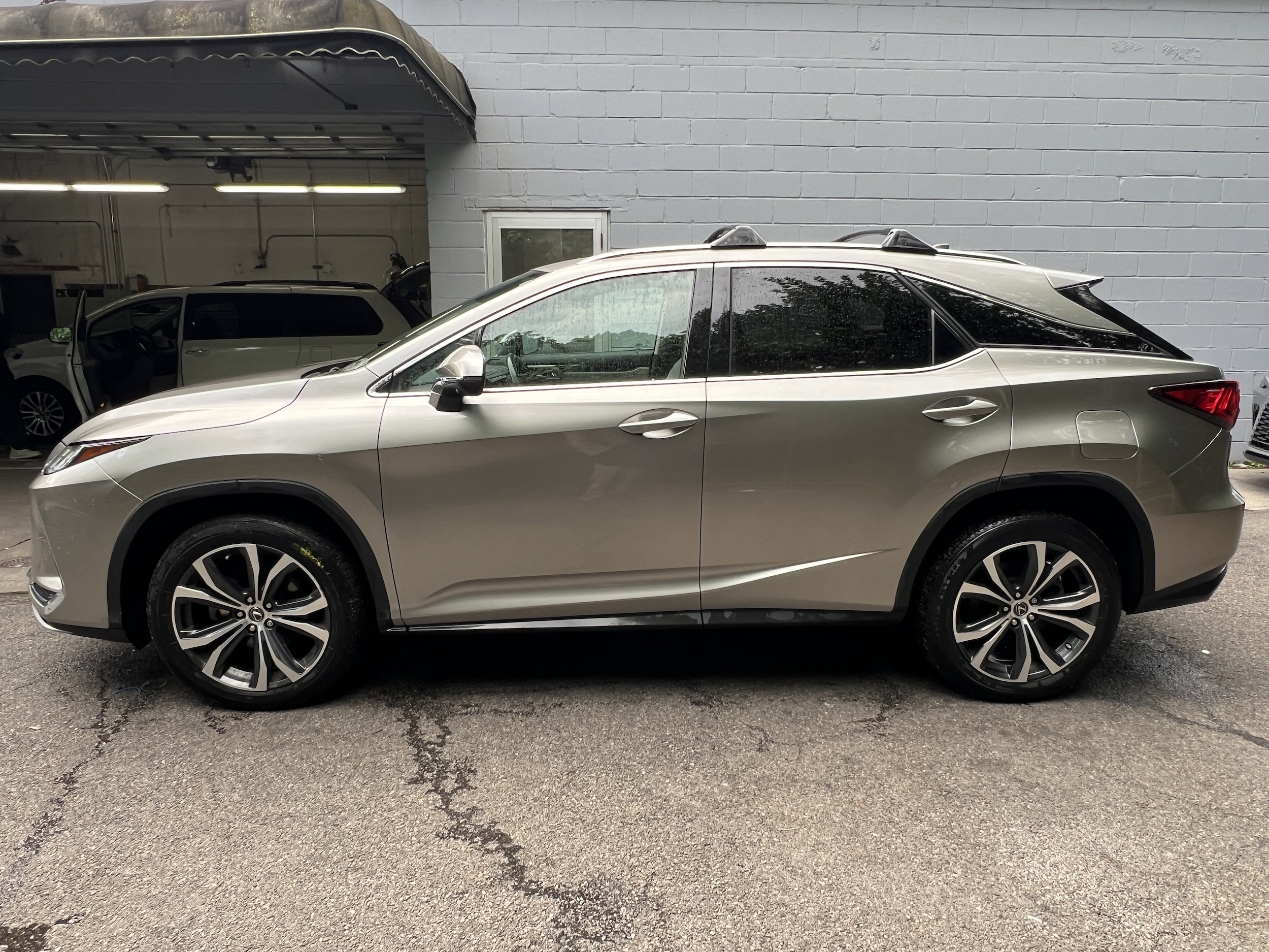 Used 2022 Lexus RX 350 with VIN 2T2HZMDA6NC323383 for sale in Brooklyn, NY