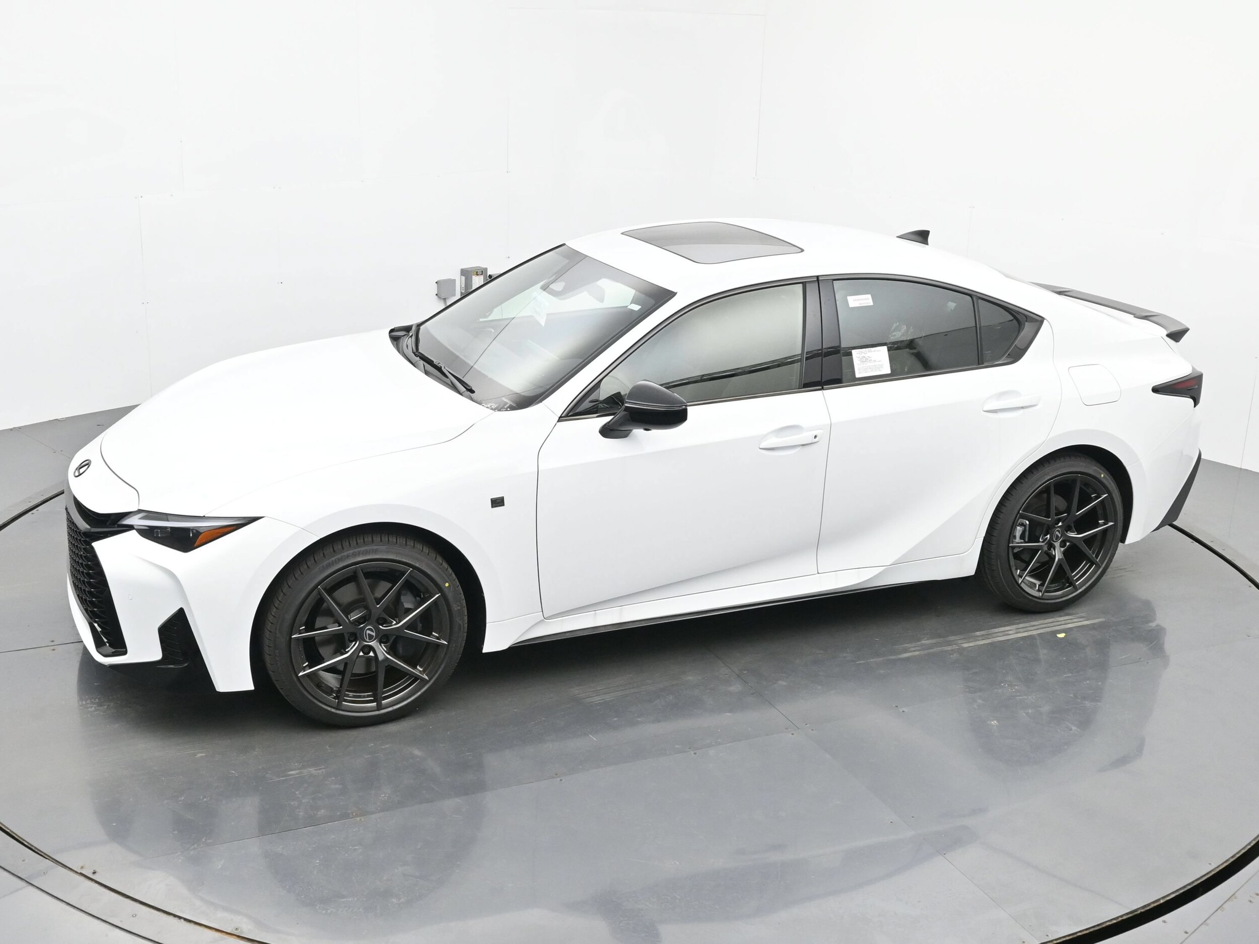 2026 Lexus IS 350 F SPORT DESIGN - Photo 24