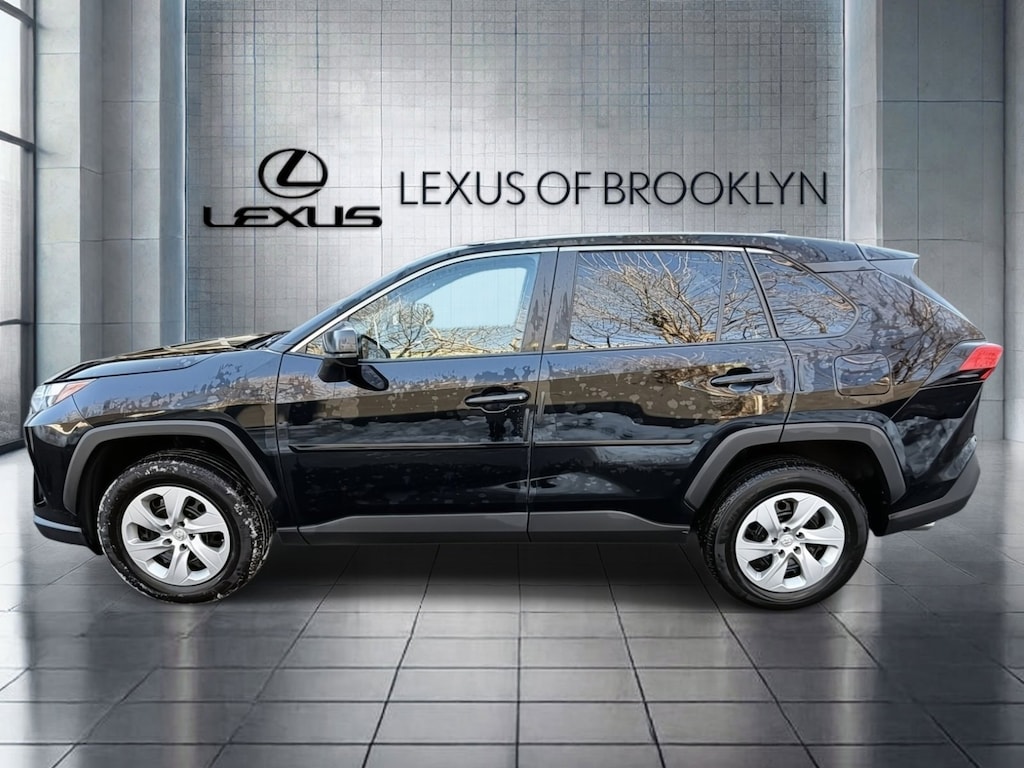 Used 2023 Toyota RAV4 LE SUV