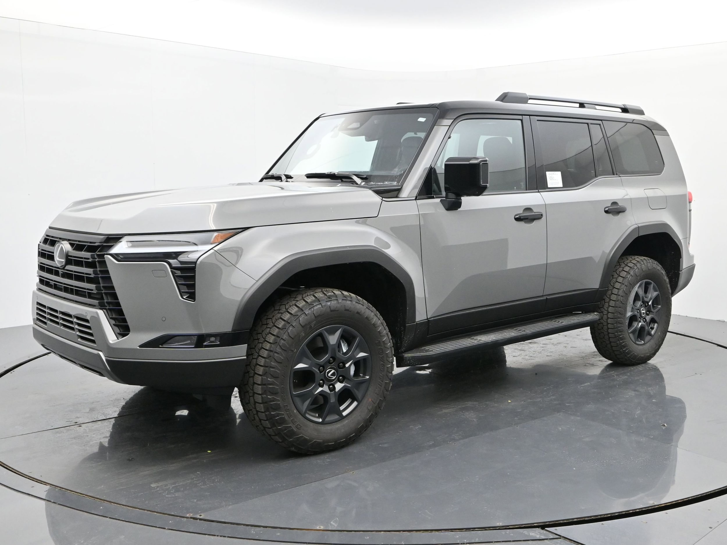 2025 Lexus GX Overtrail's photo