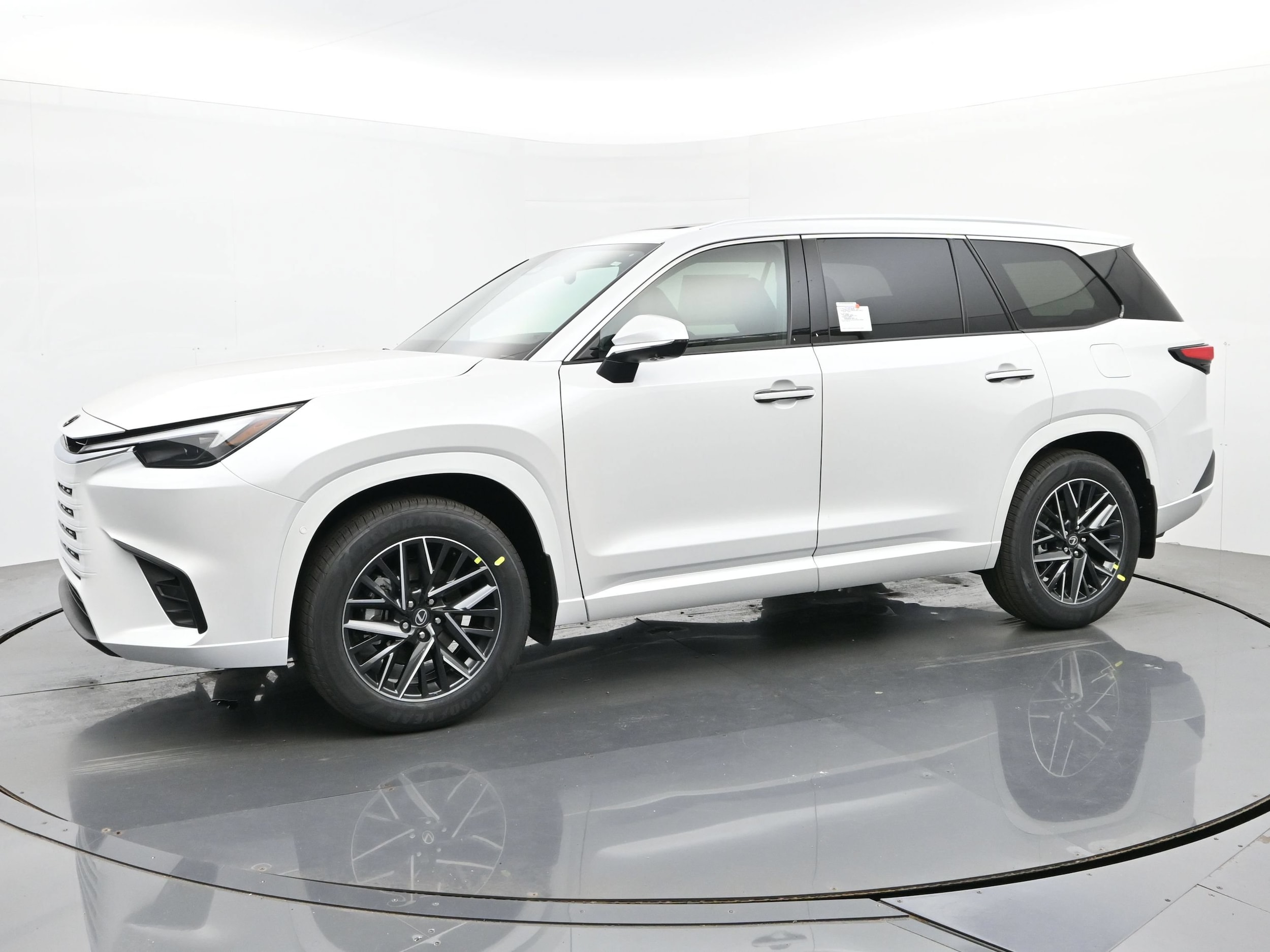 2026 Lexus TX 2