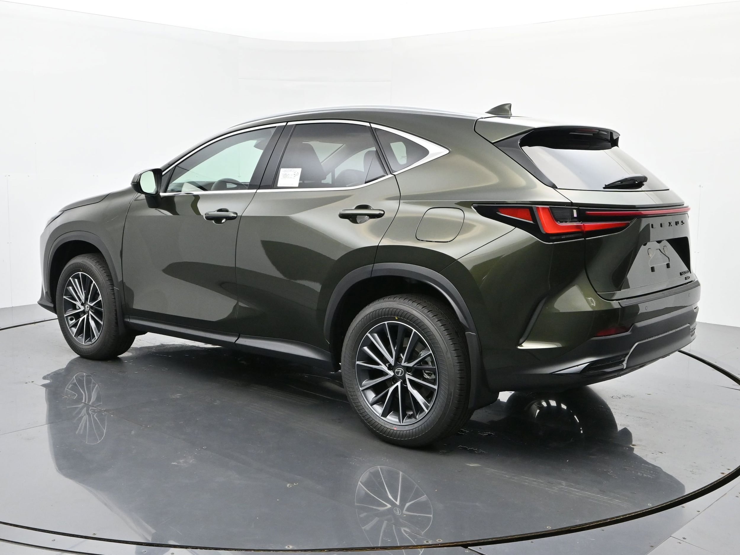 2026 Lexus NX 350 Premium photo 3
