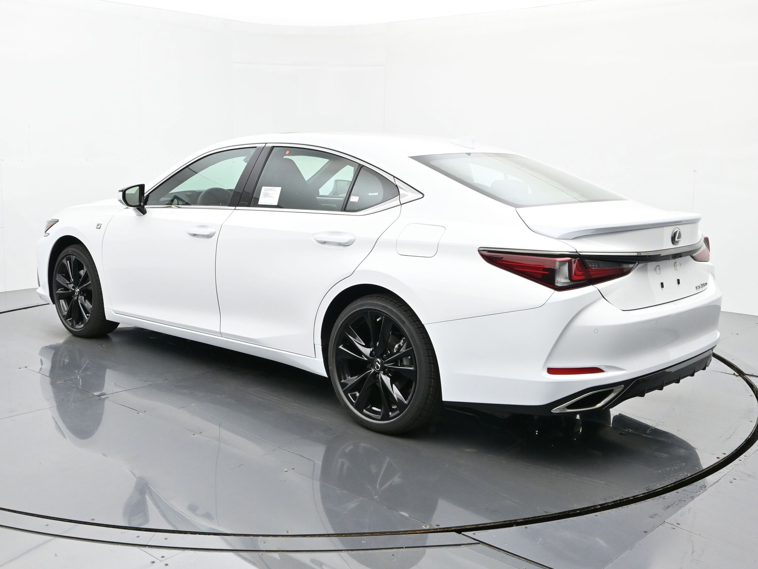 2025 Lexus ES 350 F SPORT photo 3