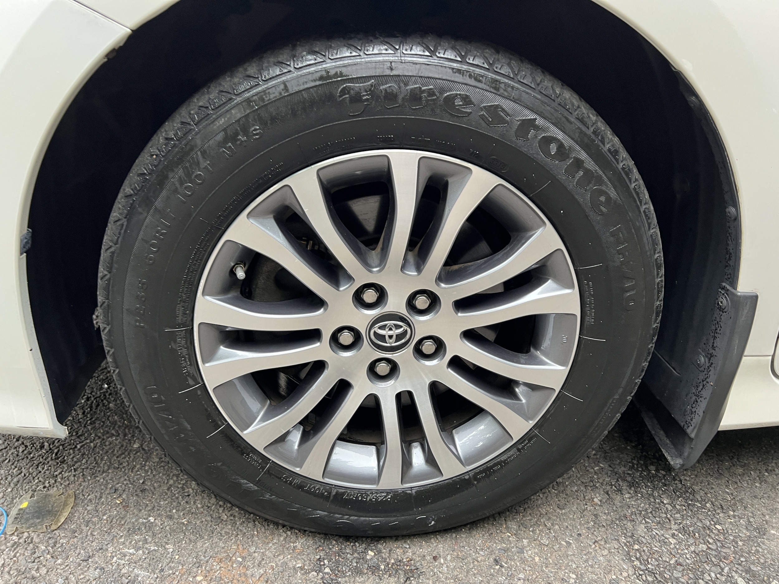 Used 2020 Toyota Sienna XLE with VIN 5TDYZ3DC8LS055506 for sale in Brooklyn, NY