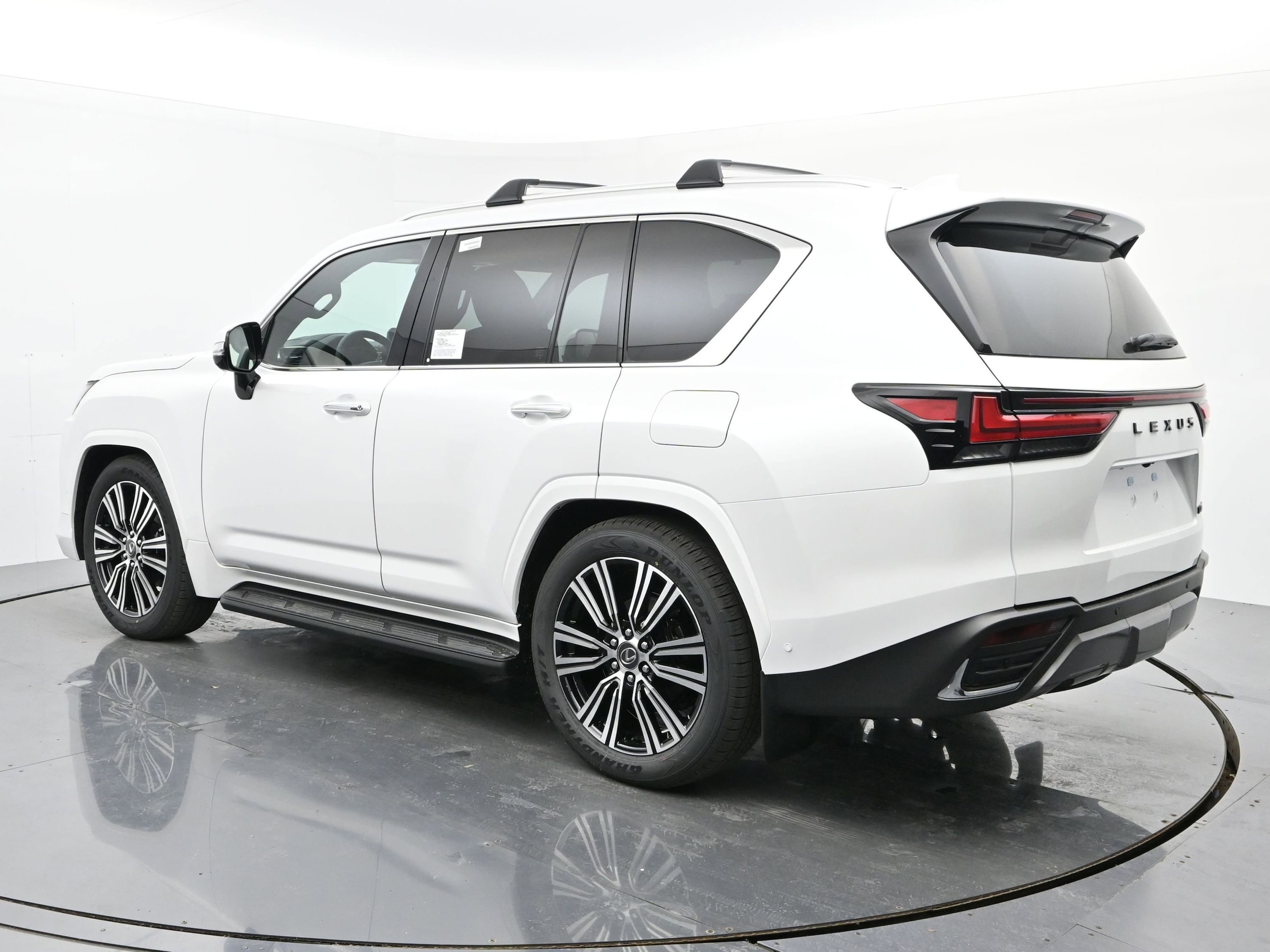2026 Lexus LX 700h Luxury