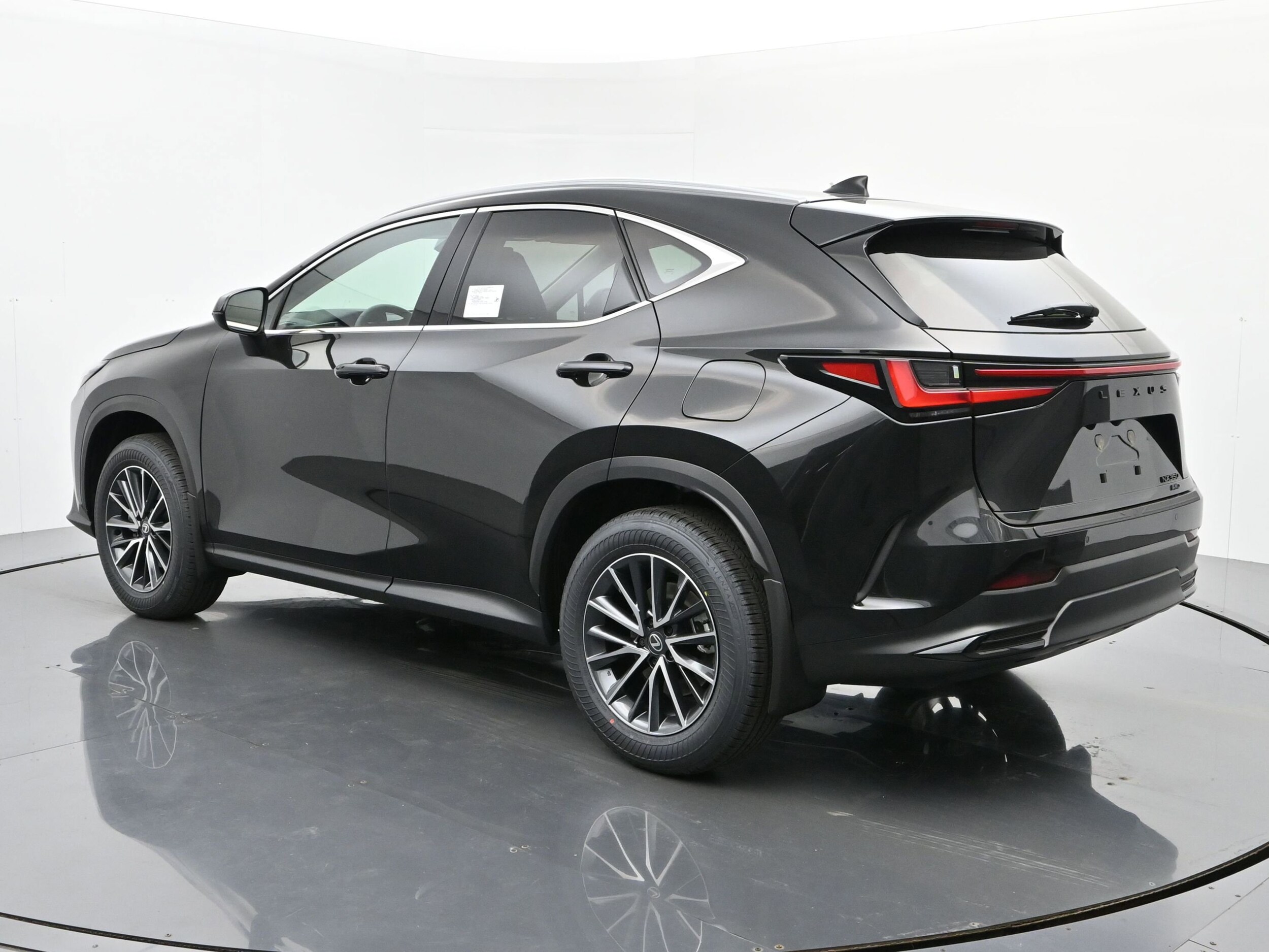 2026 Lexus NX Premium photo 3