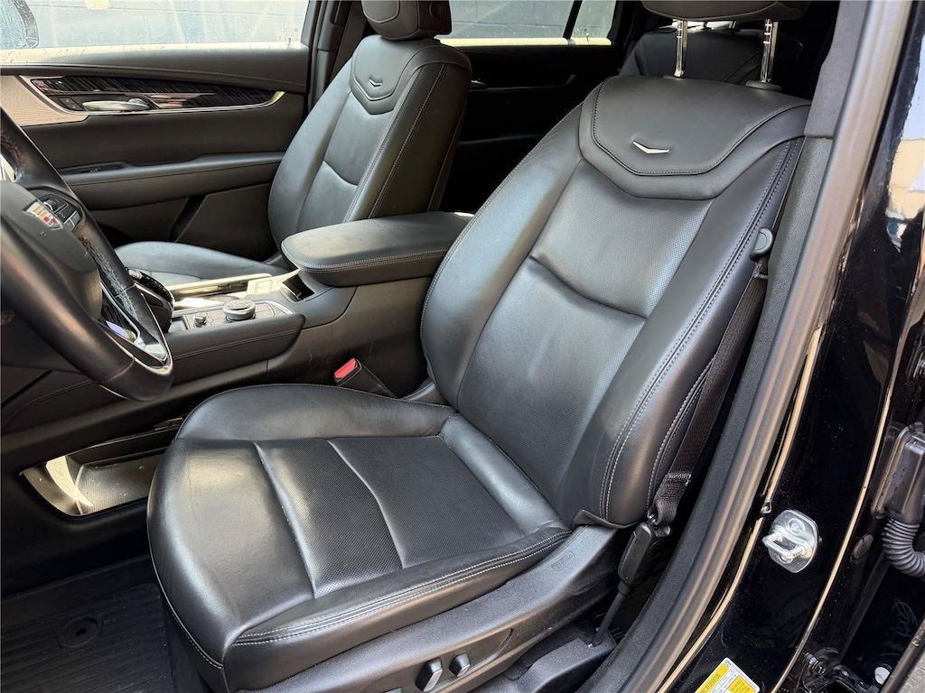 Used 2025 CADILLAC XT6 AWD Premium Luxury SUV