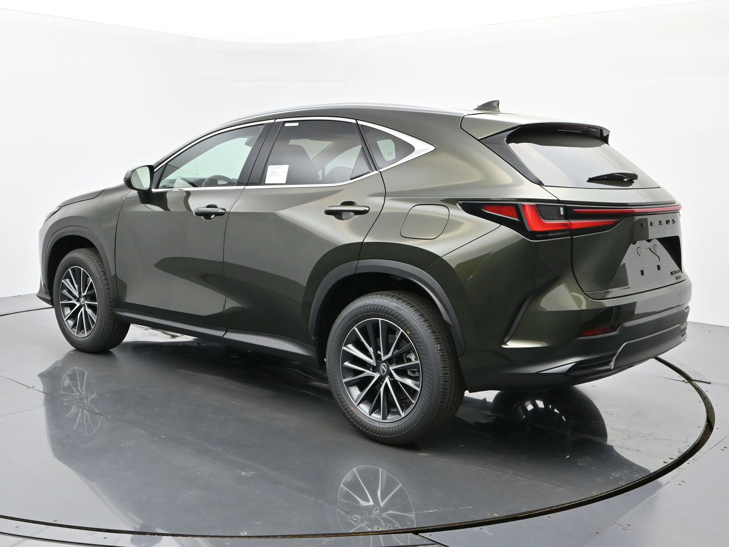 2026 Lexus NX 350 Premium photo 2