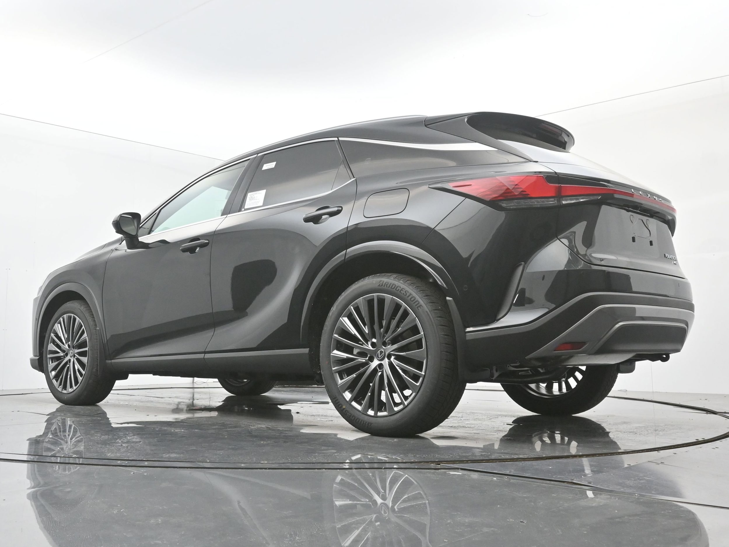 2026 Lexus RX 450h+ Luxury - Photo 17