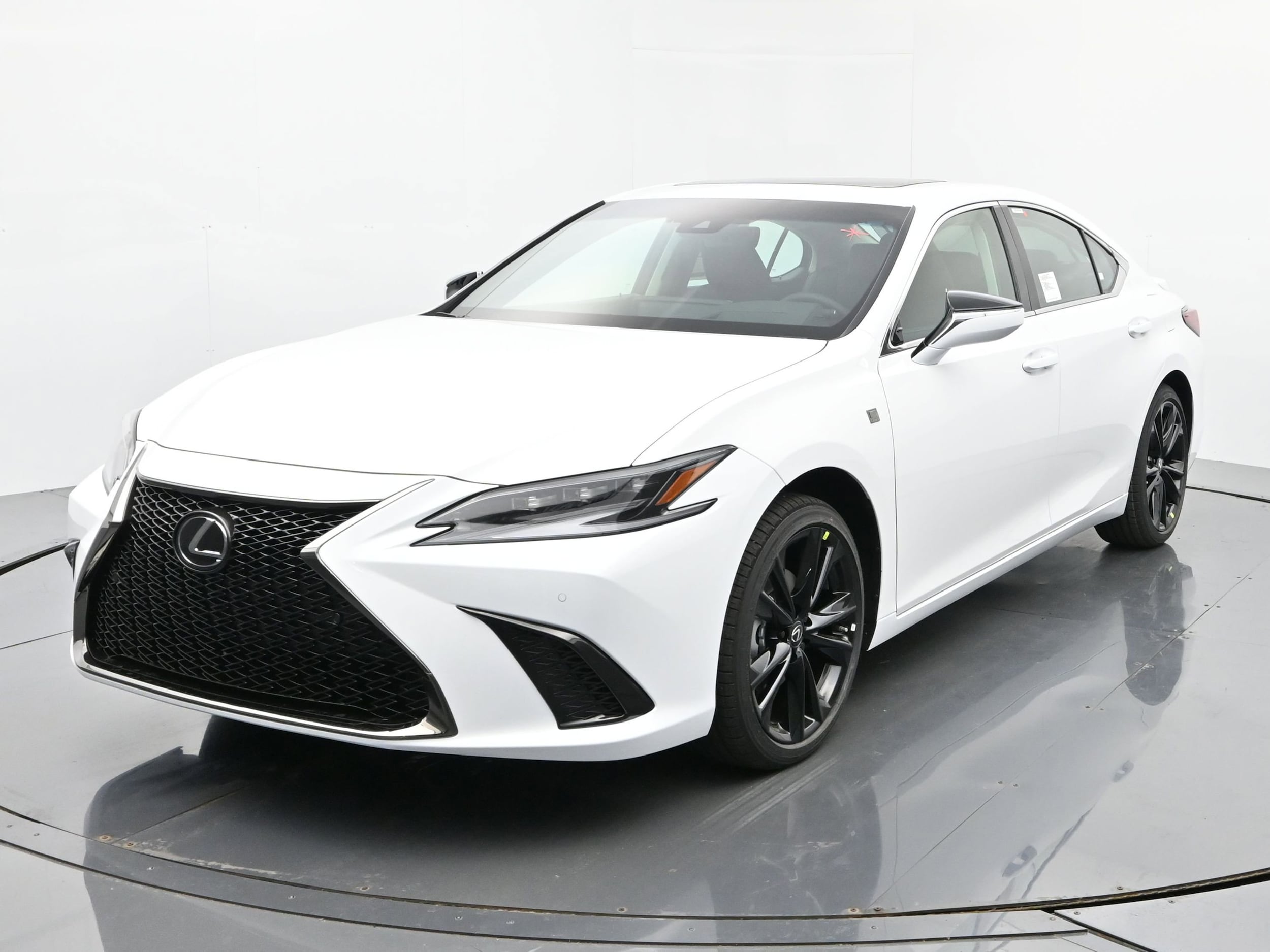 2025 Lexus ES 350's photo