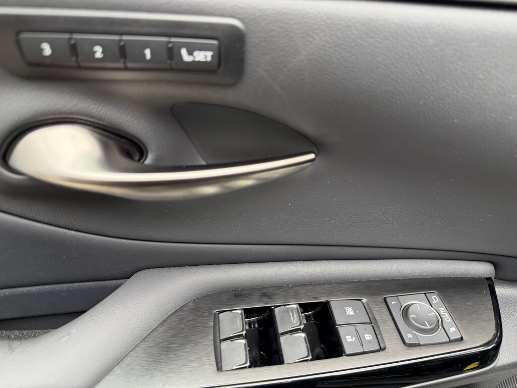 Used 2023 Lexus ES 350 Sedan