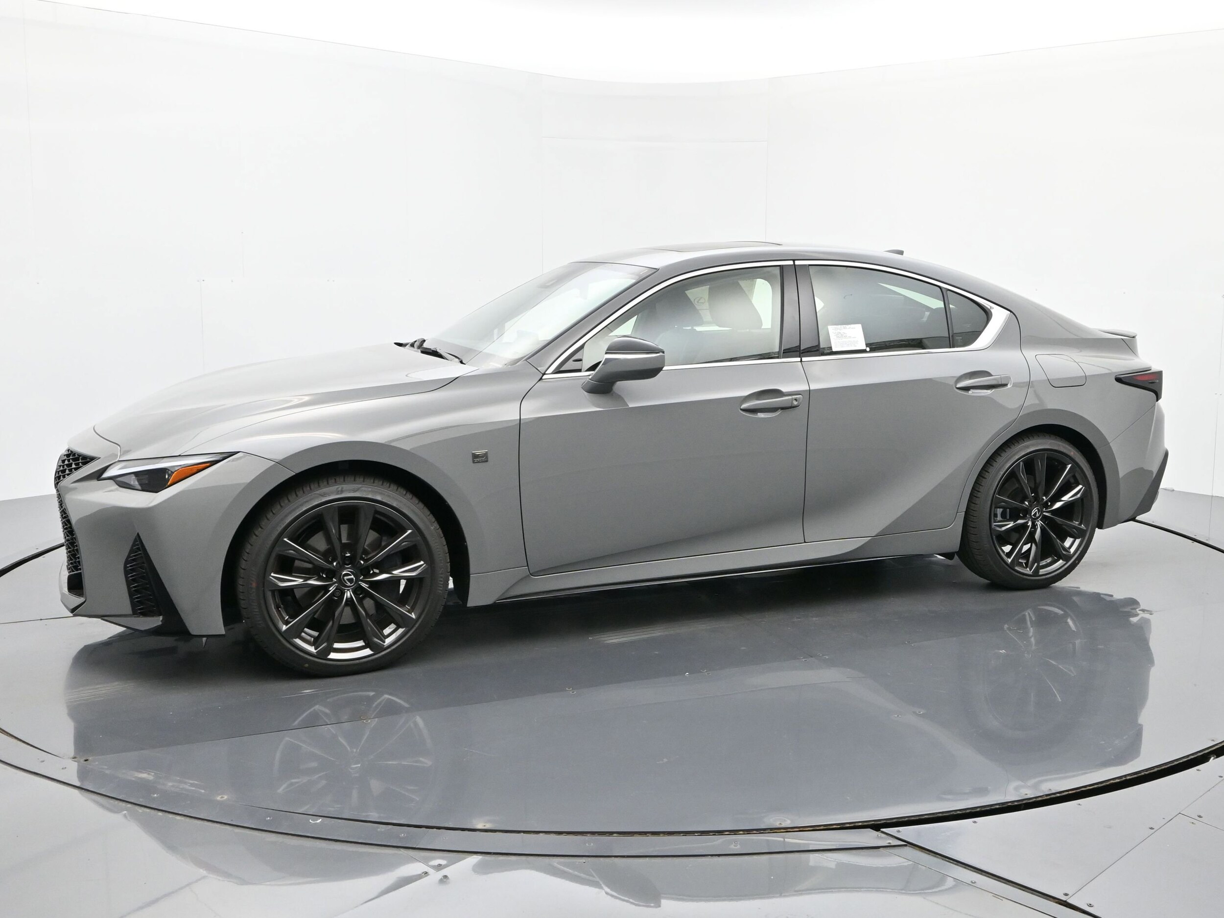 2025 Lexus IS 350 F SPORT photo 2