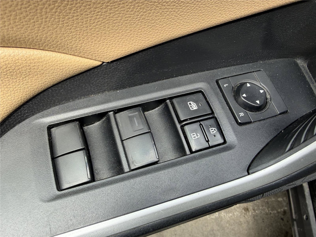 Used 2021 Toyota RAV4 XLE SUV