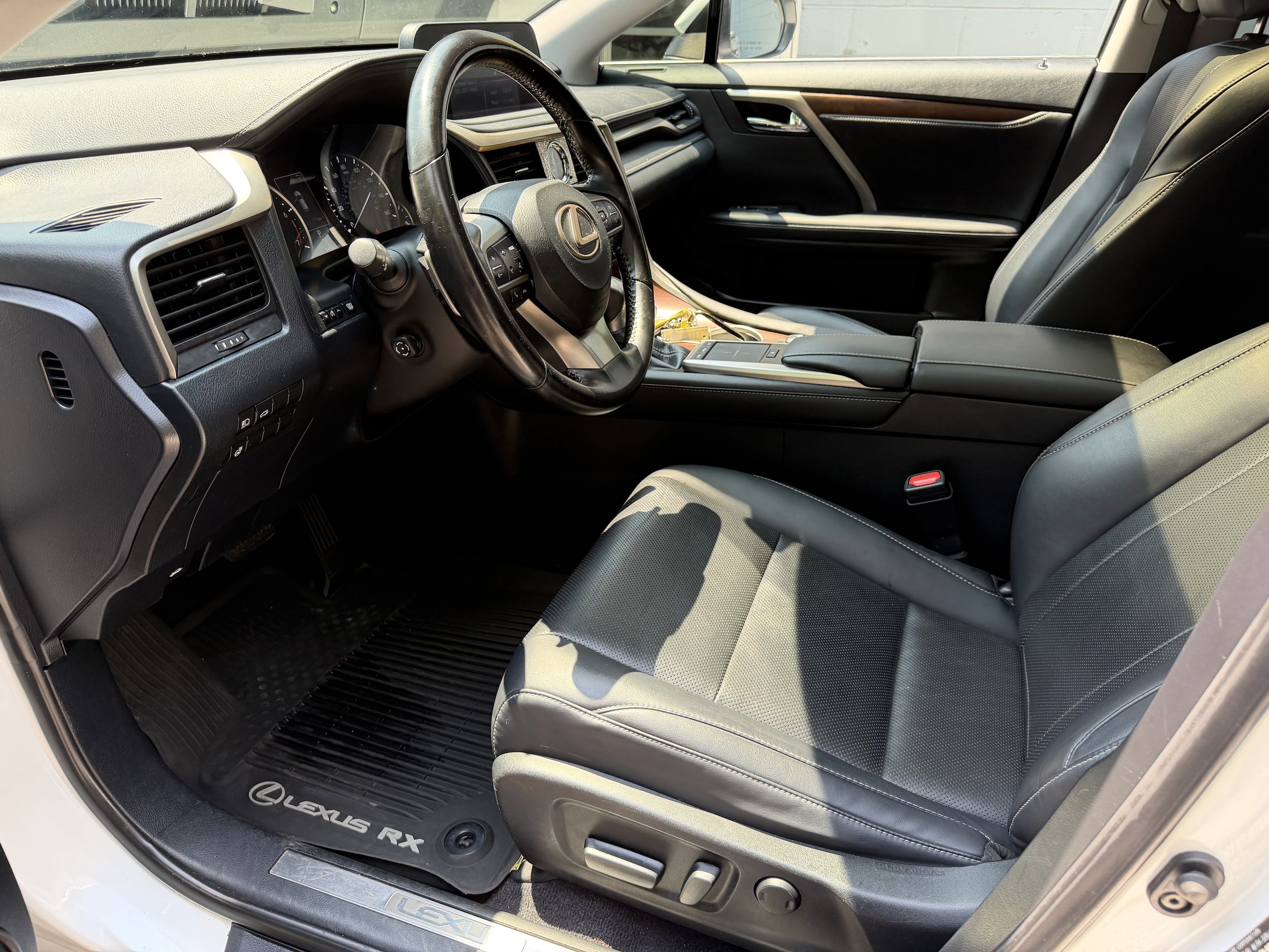2021 Lexus RX 350 - Photo 6