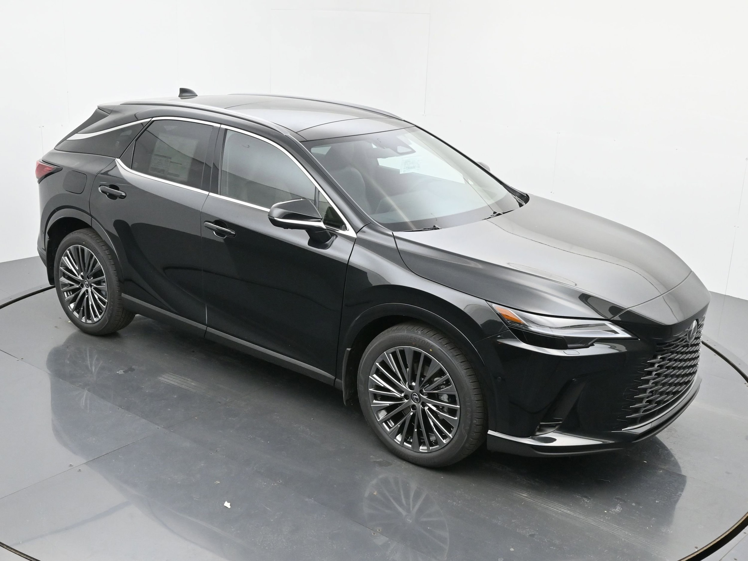 2026 Lexus RX 450h+ Luxury - Photo 29