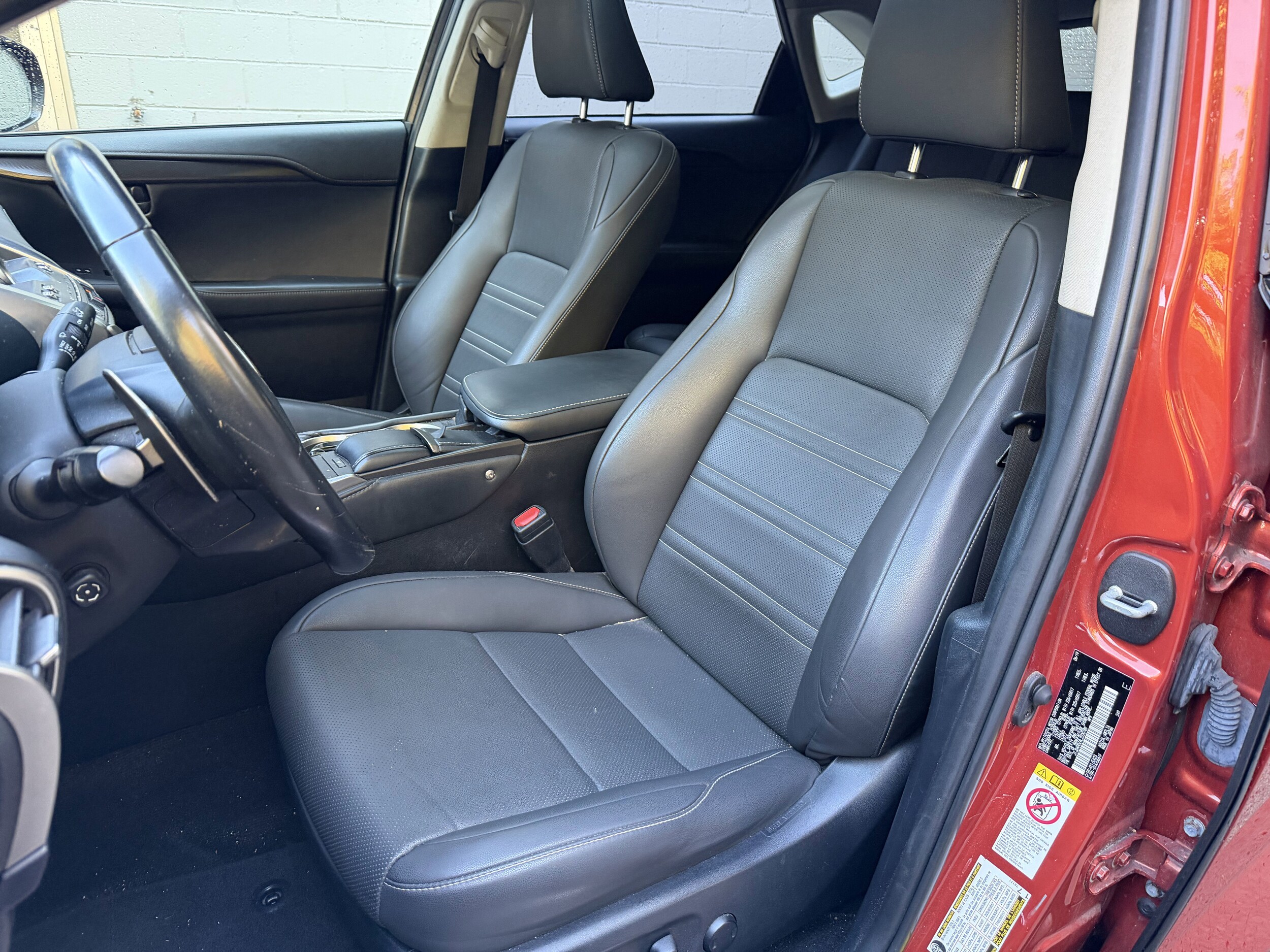 2020 Lexus NX 300 photo 4