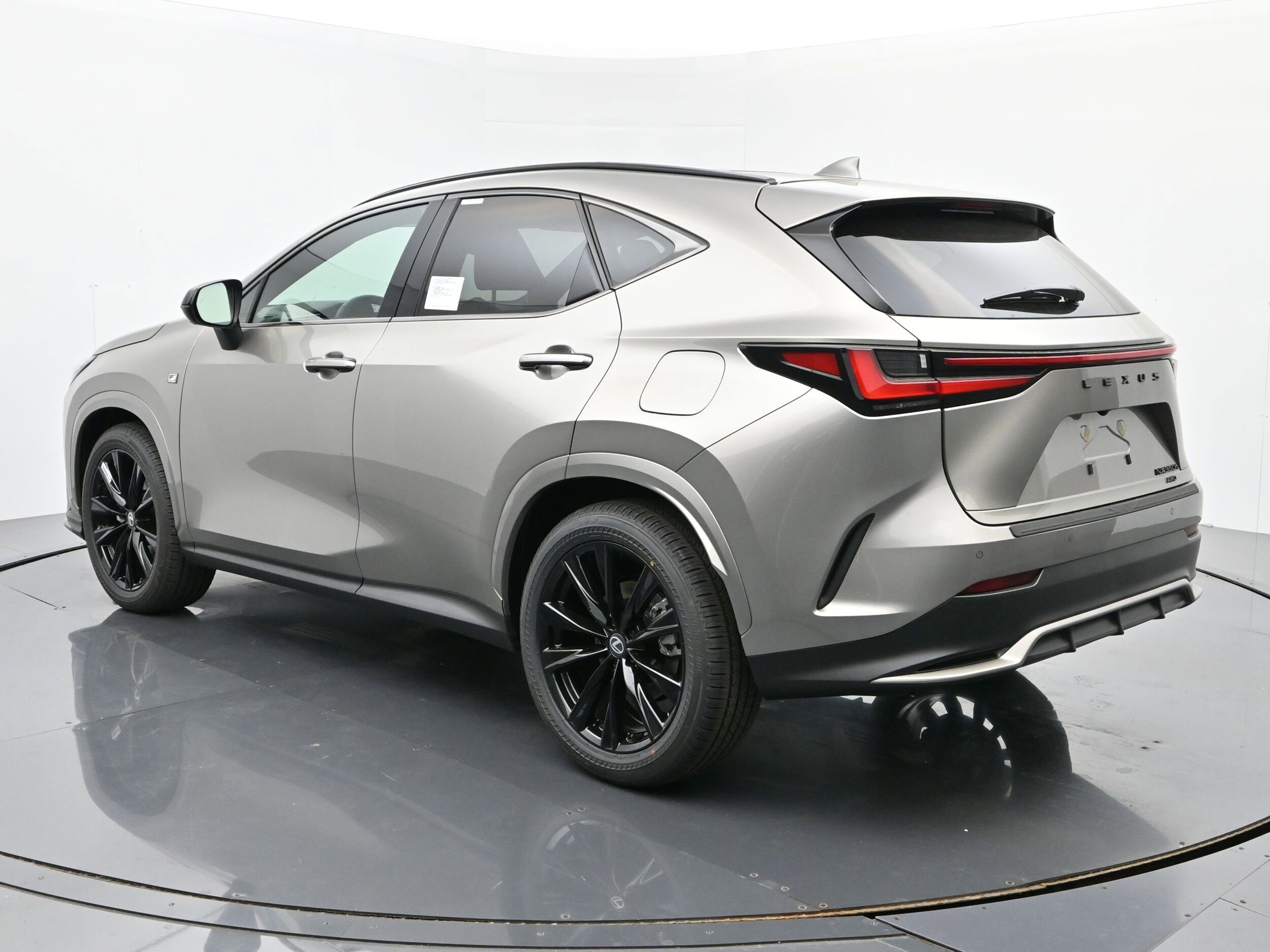 2026 Lexus NX F SPORT Handling photo 3