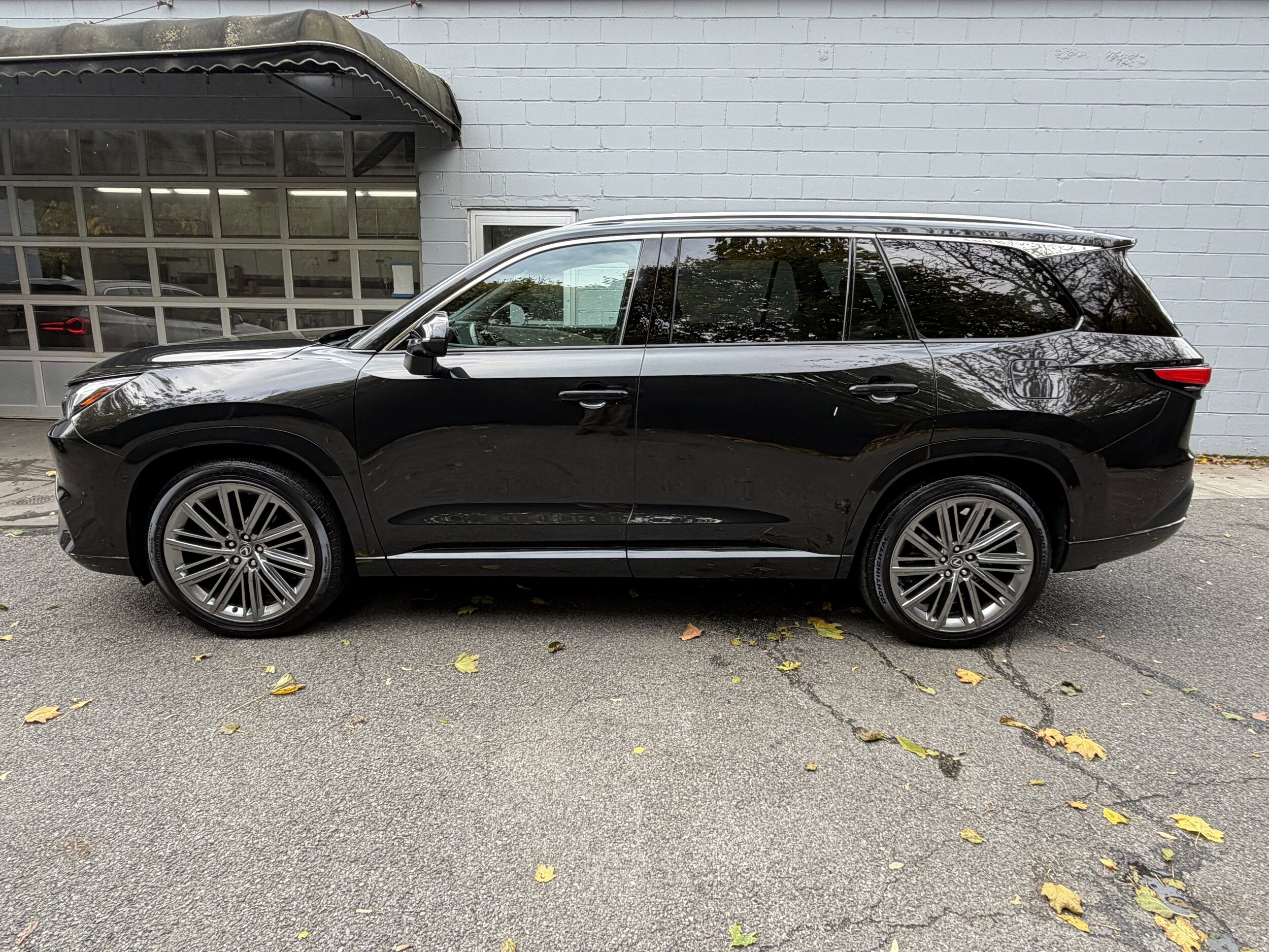 2024 Lexus TX 350 Luxury photo 3