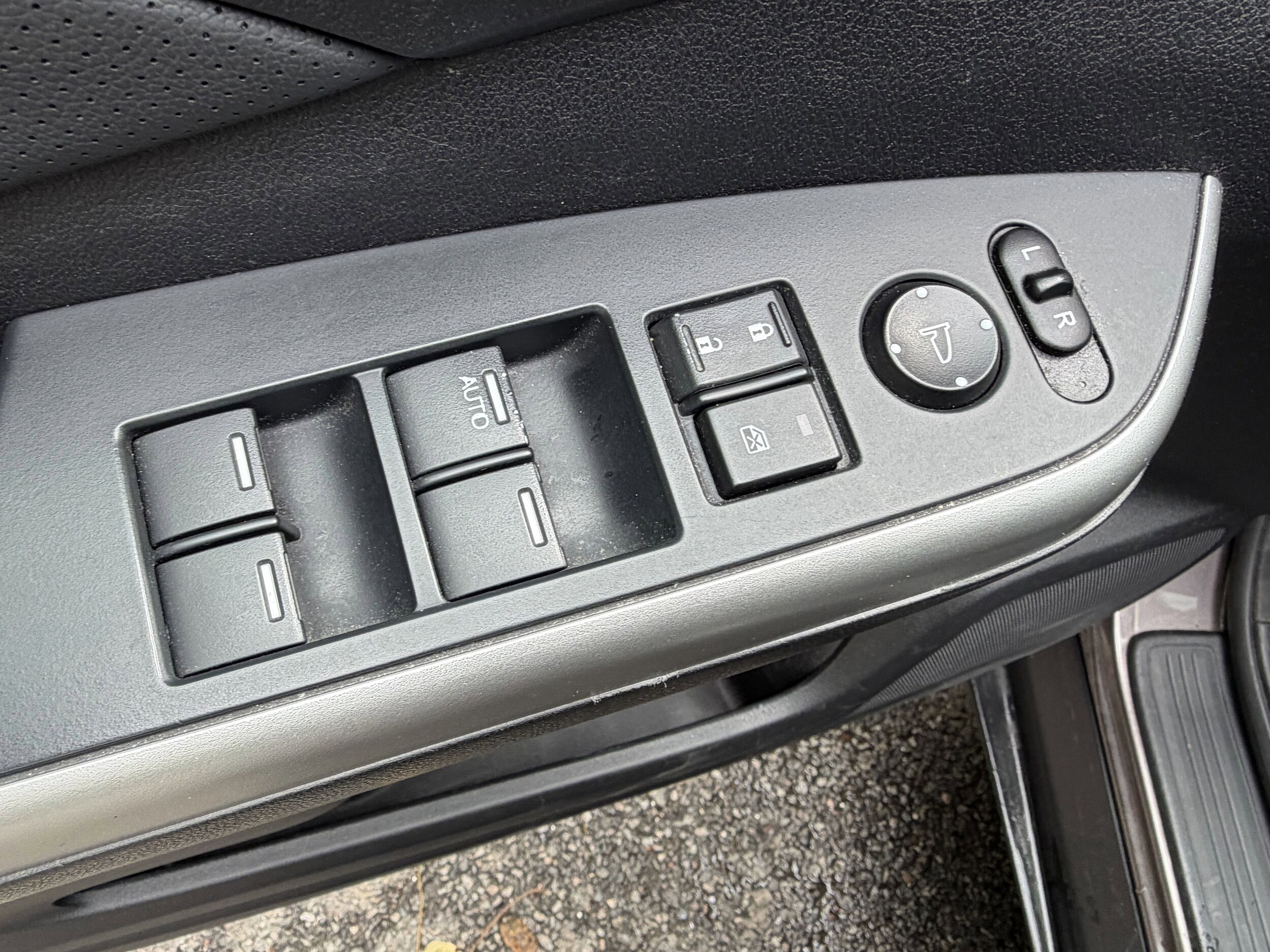 2015 Honda CR-V EX-L photo 3