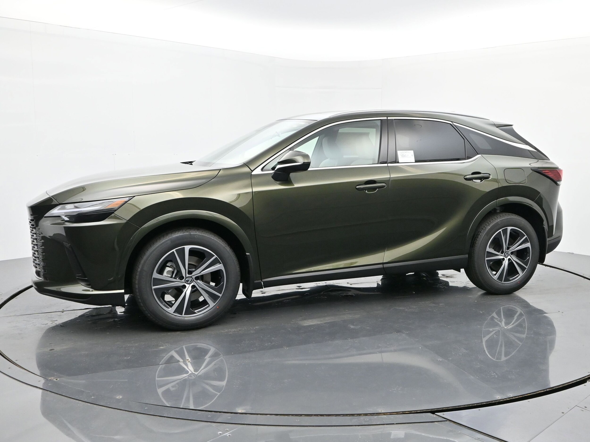 2026 Lexus RX 350 Premium photo 2