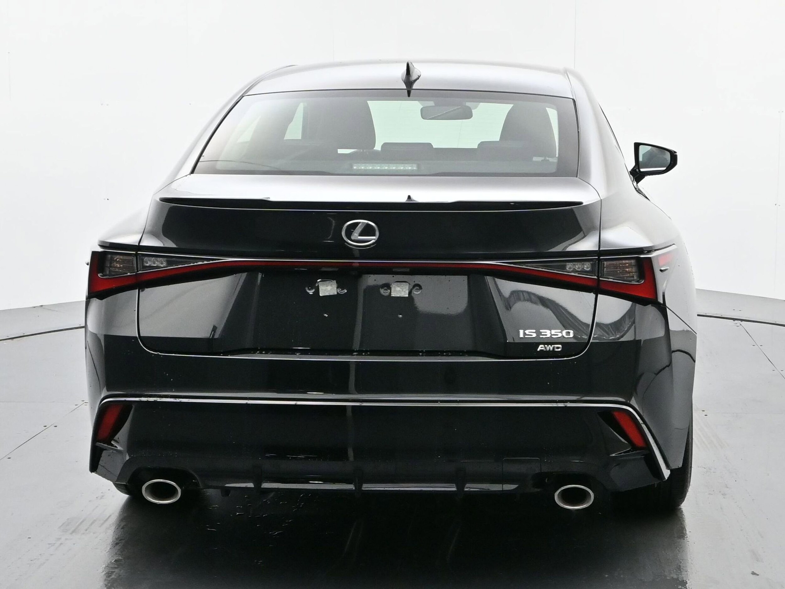 2025 Lexus IS 350 F SPORT photo 4