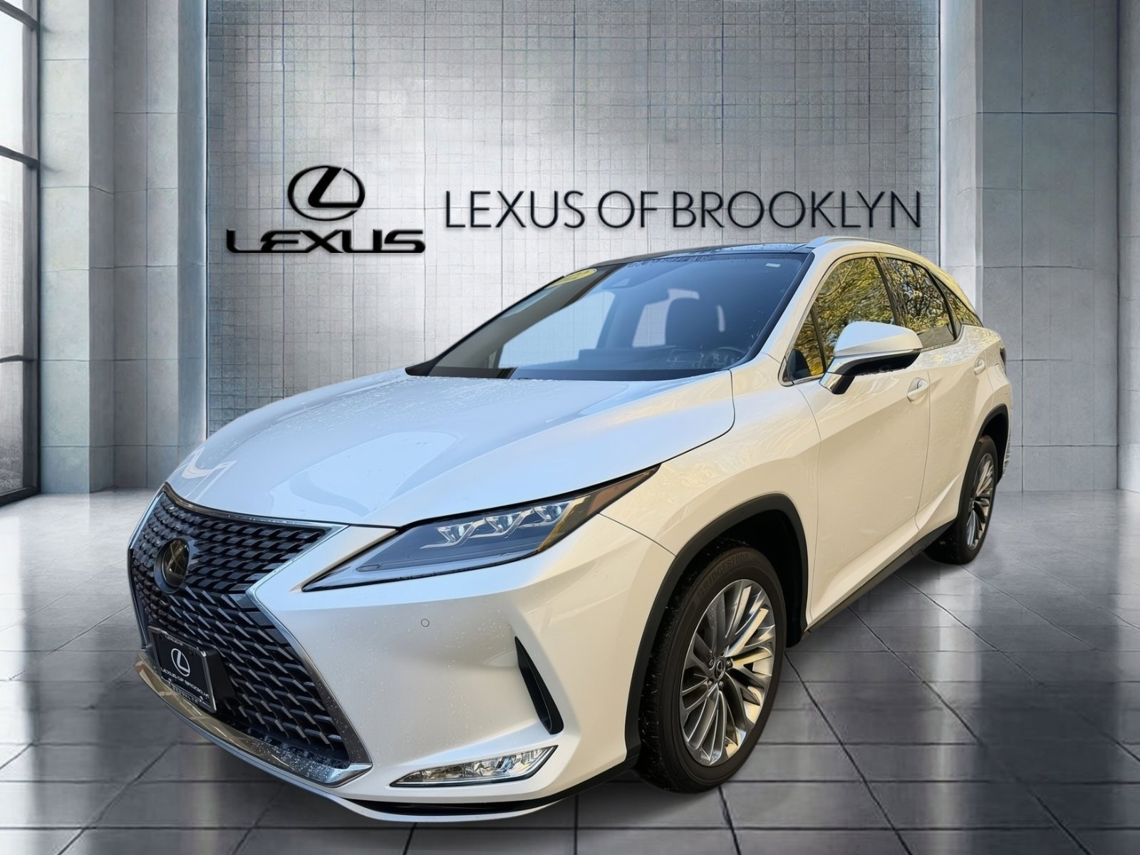 2022 Lexus RX 350's photo