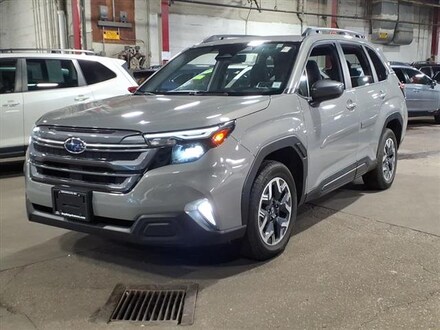Used 2025 Subaru Forester Premium near New York City