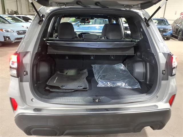 2025 Subaru Forester Premium - Photo 11