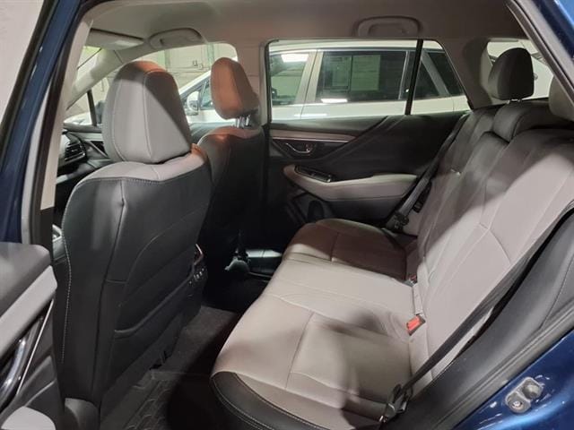 2022 Subaru Outback Limited - Photo 13