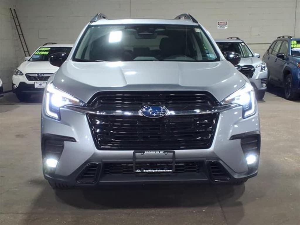 Used 2025 Subaru Ascent Limited 8-Passenger