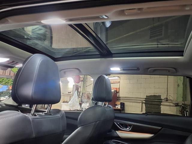 2022 Subaru Ascent Touring - Photo 16