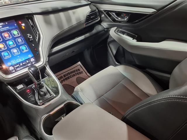 2022 Subaru Outback Limited - Photo 17