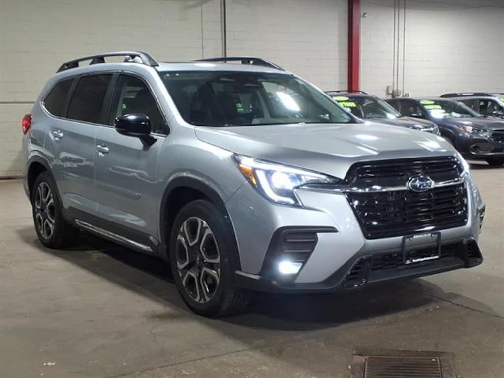 Used 2025 Subaru Ascent Limited 8-Passenger