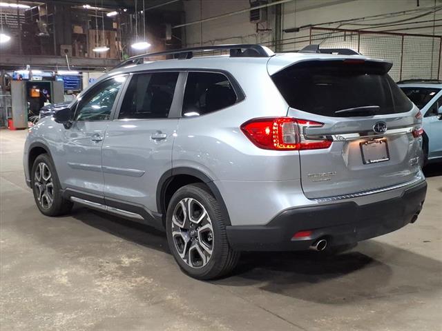 2025 Subaru Ascent Limited - Photo 7