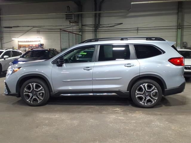 2025 Subaru Ascent Limited - Photo 8