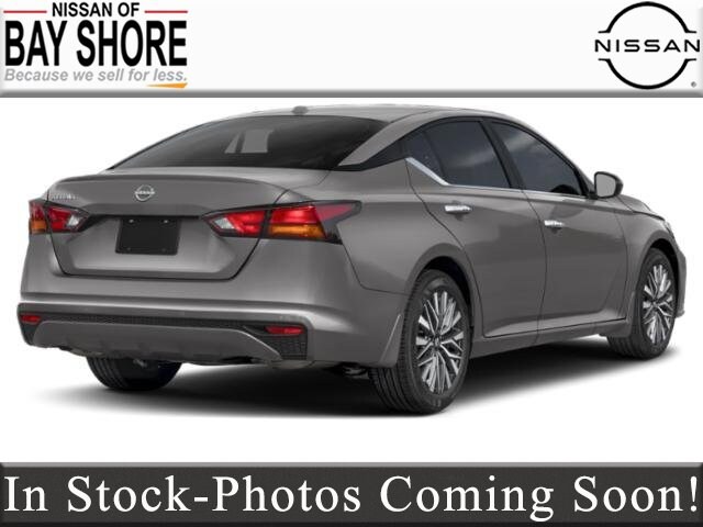 2025 Nissan Altima SV photo 3