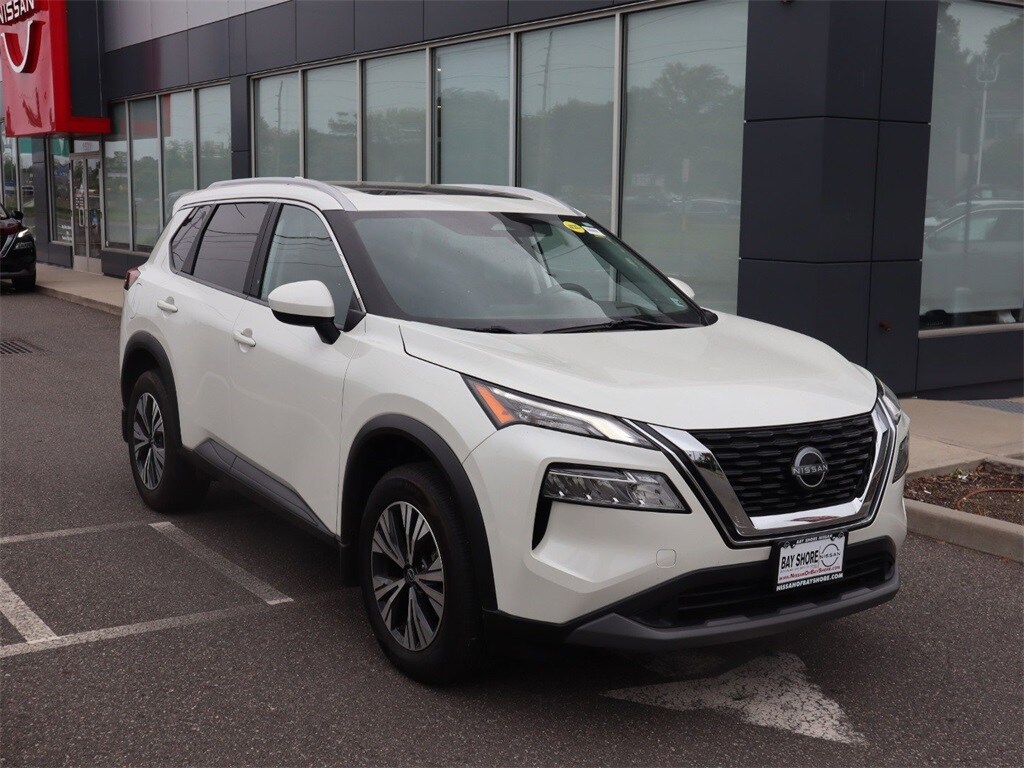 2023 Nissan Rogue SV photo 3