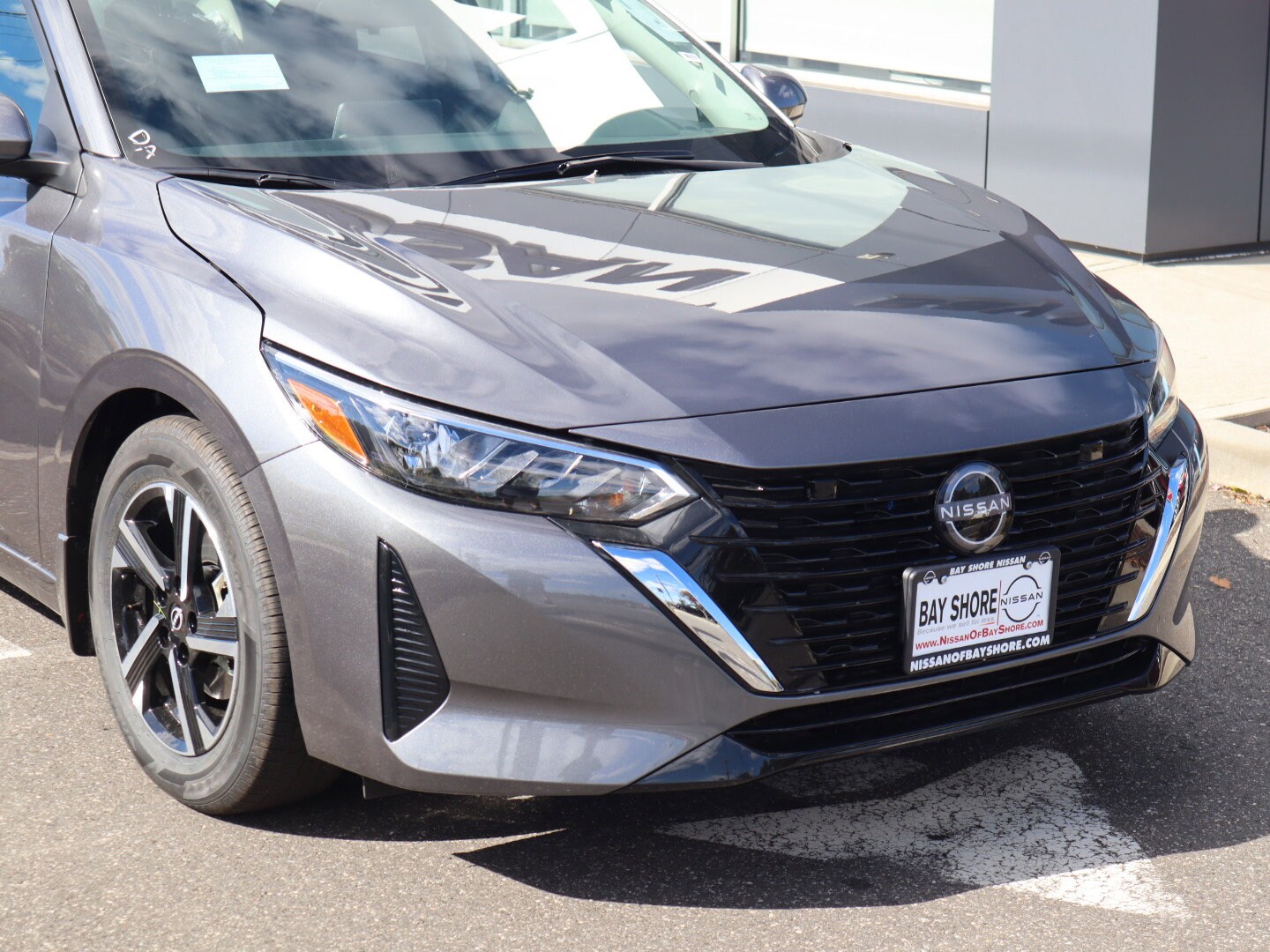 2025 Nissan Sentra SV photo 3
